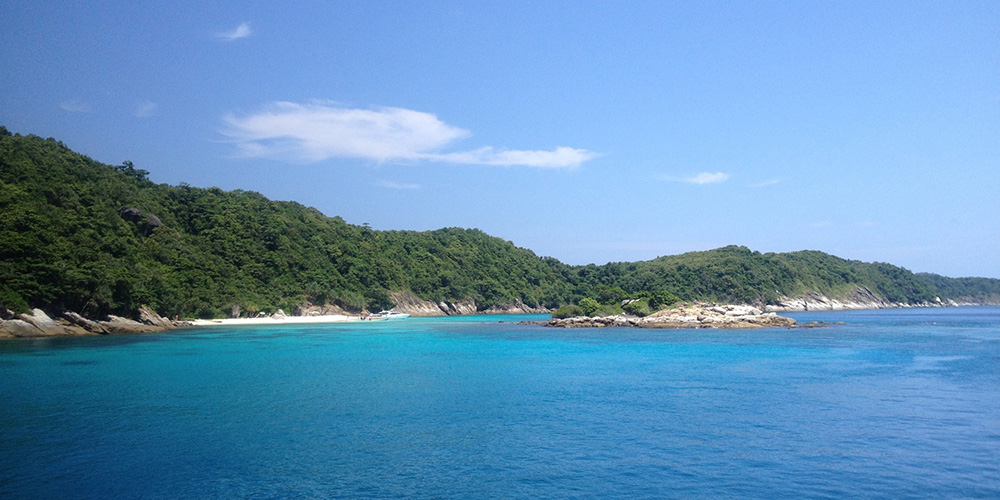 Racha Noi Island Season