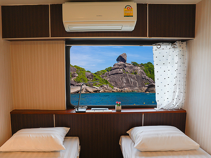 Koon 9 Boat Photo #12 / Phi Phi Short Cruise