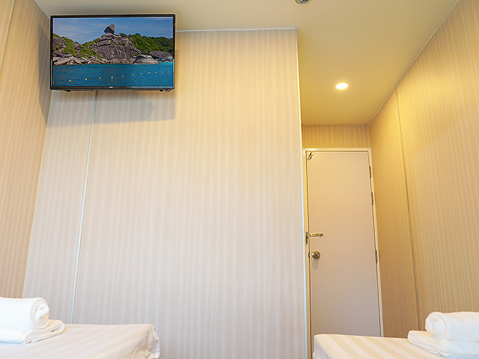 Koon 9 Boat Photo #13 / Phi Phi Short Cruise