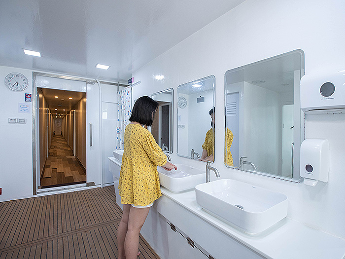 Koon 9 Boat Photo #6 / Phi Phi Short Cruise