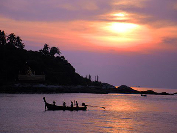 Image / Overview of Phuket Island / Sunset